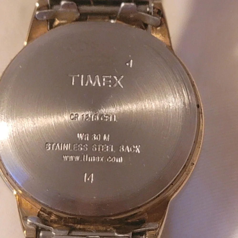 Timex Easy Reader Indiglo 25mm Bracelet Ladies Watch Two-Tone Gold Silver Expand